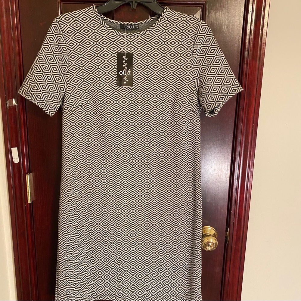 QUIZ Geometric Print Shift Dress NWT - Picture 5 of 8